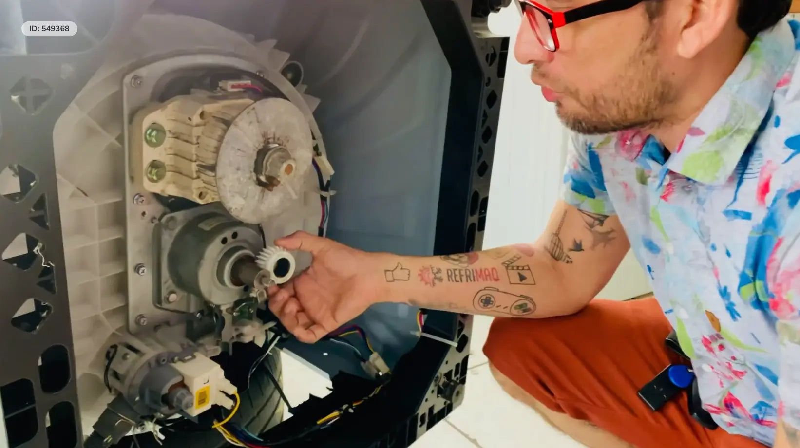 aula sobre troca da catraca lavadora Electrolux